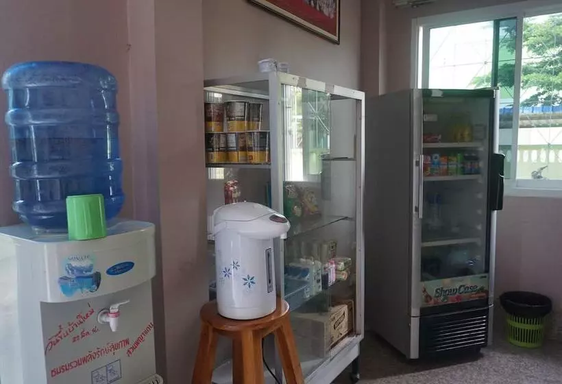 ホテル Wetsawat Place