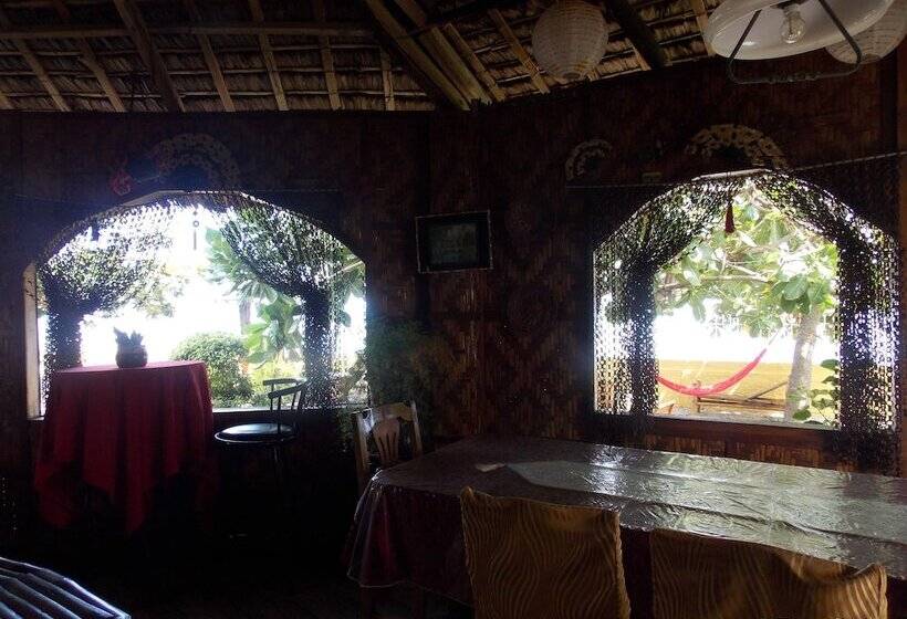 Pension Baluarte De Argao Beach Resort