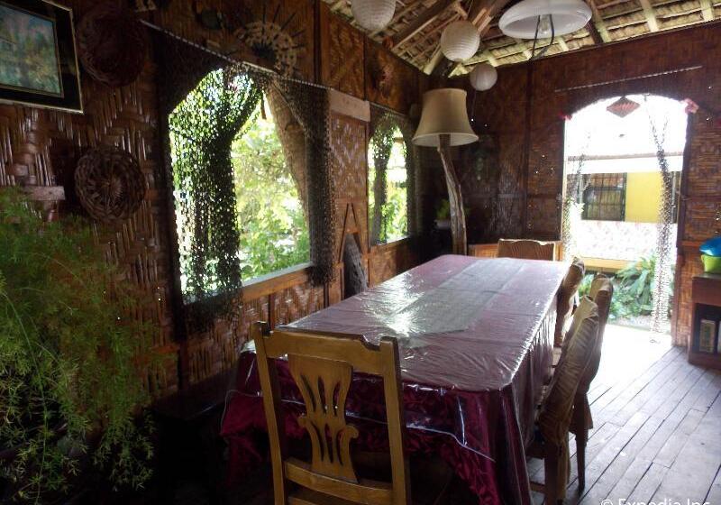 Pension Baluarte De Argao Beach Resort