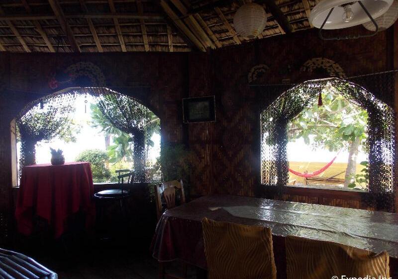 Pension Baluarte De Argao Beach Resort