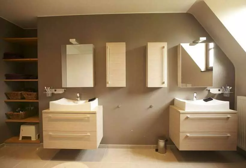 Majatalo Chapeauveau Gîte   B&b   Events