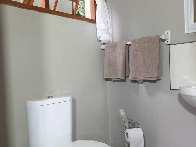 פנסיון La Luna @ Misty Mountains