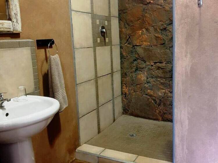 פנסיון La Luna @ Misty Mountains