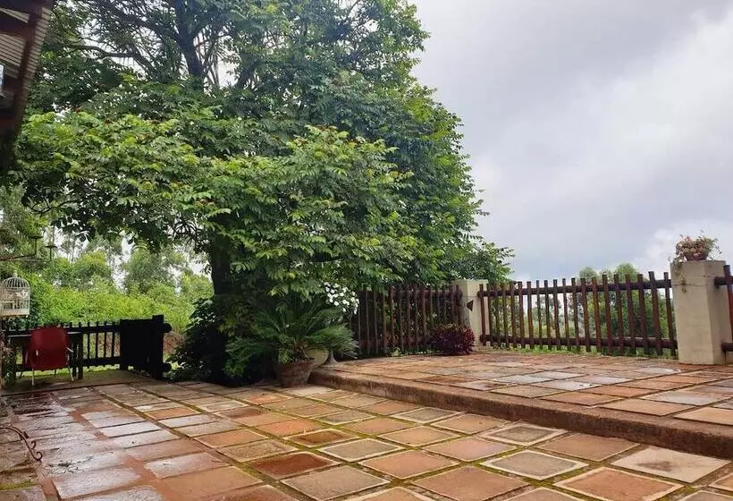 ペンション La Luna @ Misty Mountains