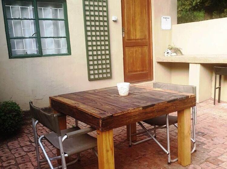 פנסיון La Luna @ Misty Mountains