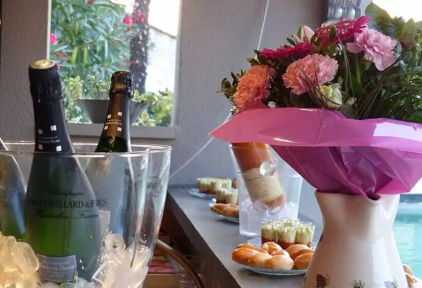 ペンション Mas De L'ilon