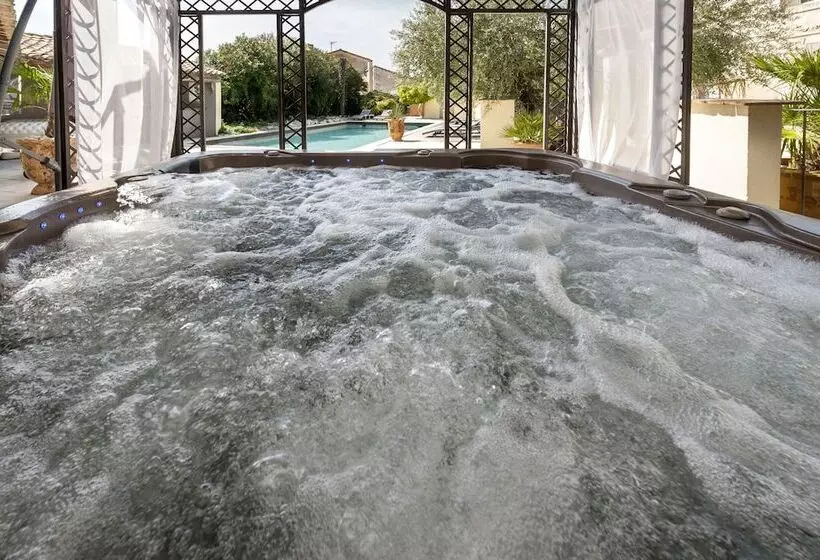 ペンション Mas De L'ilon