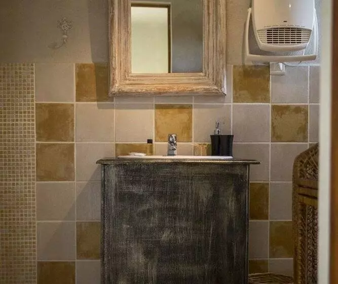 ペンション Mas De L'ilon