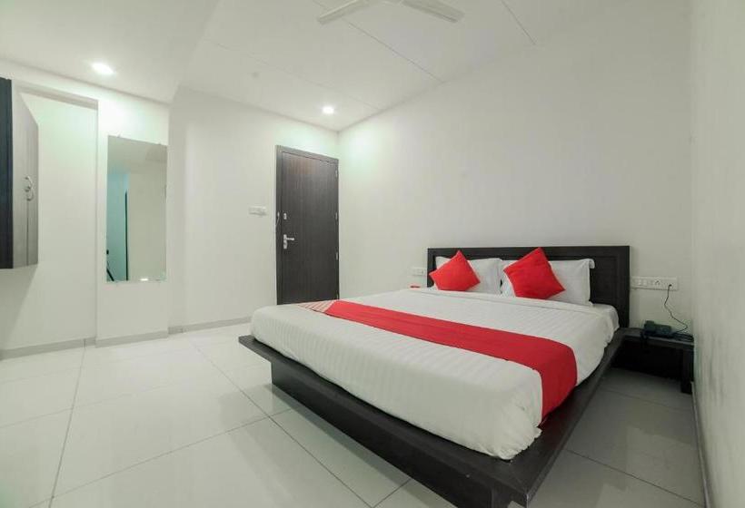 بنسيون Oyo Home 75777 Samudra Executive