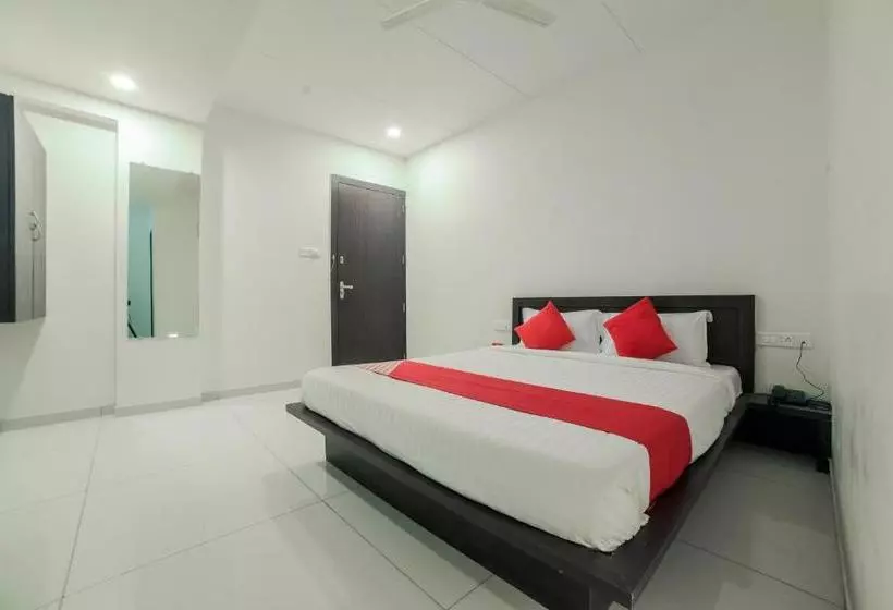 پانسیون Oyo Home 75777 Samudra Executive