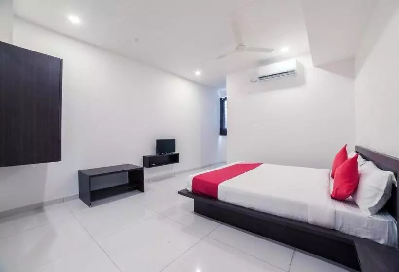 پانسیون Oyo Home 75777 Samudra Executive