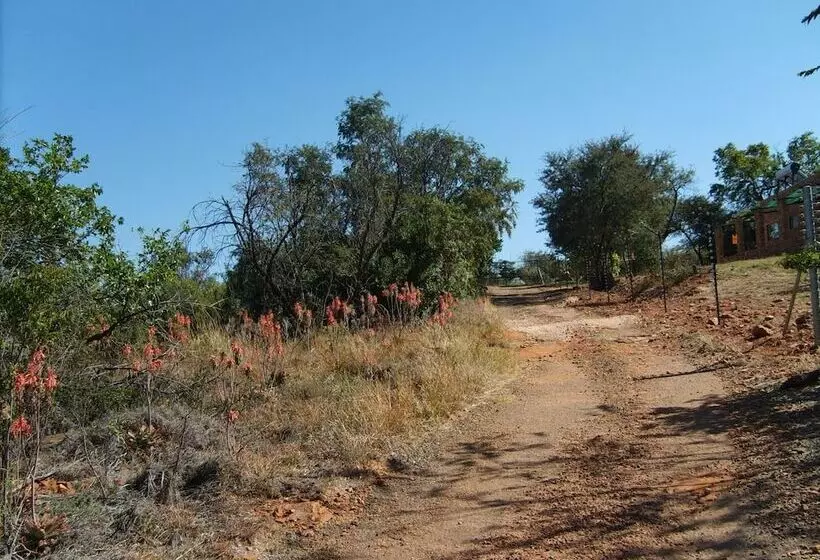 Majatalo Thirsty Falls Cc