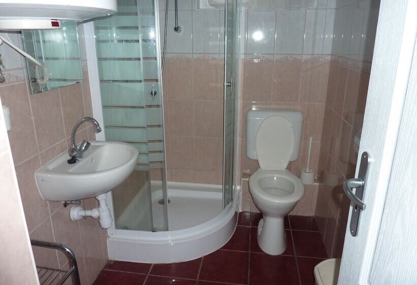 Vadásztanya Apartmanok