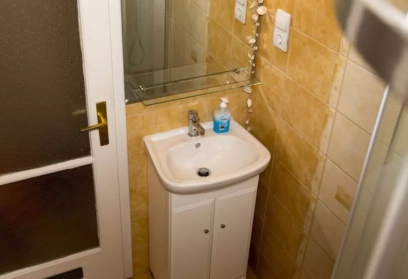 Vadásztanya Apartmanok