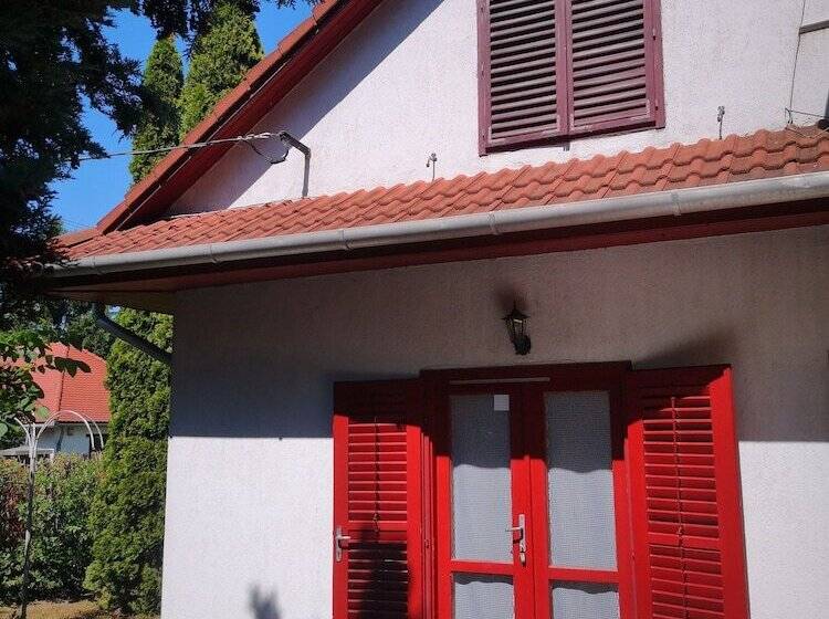 Vadásztanya Apartmanok