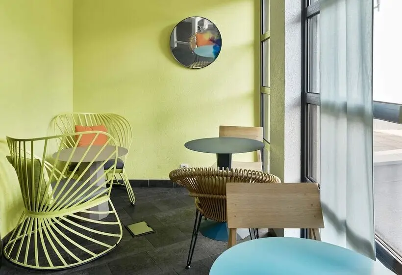 B&B Home Vélizy