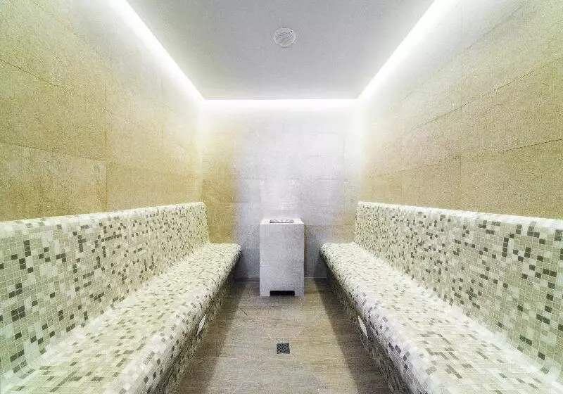 Airport Hotel Okęcie