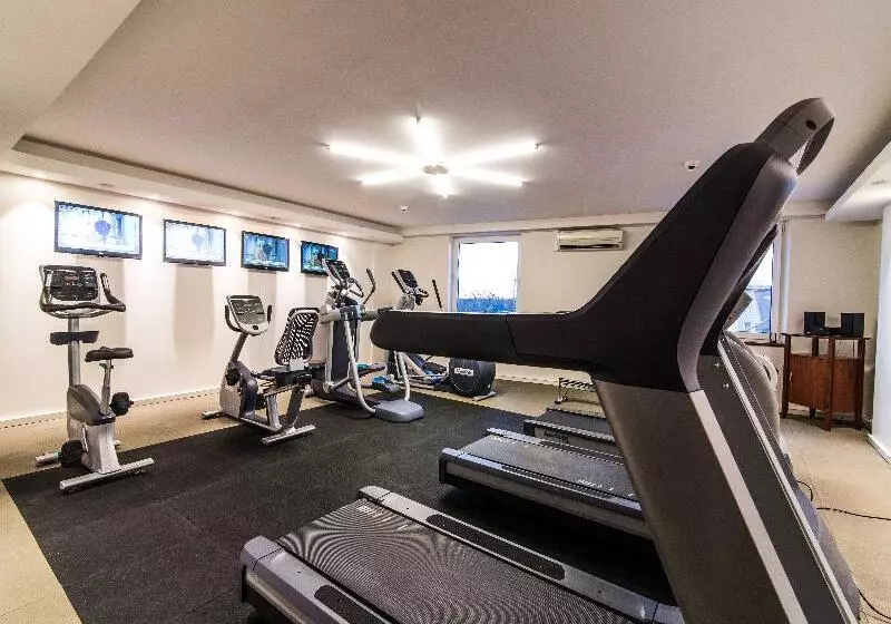 Airport Hotel Okęcie