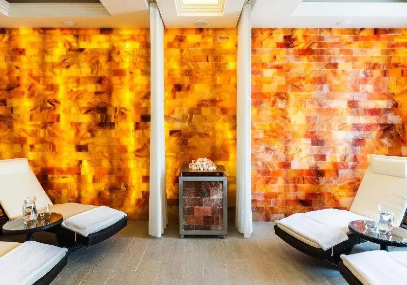 Airport Hotel Okęcie