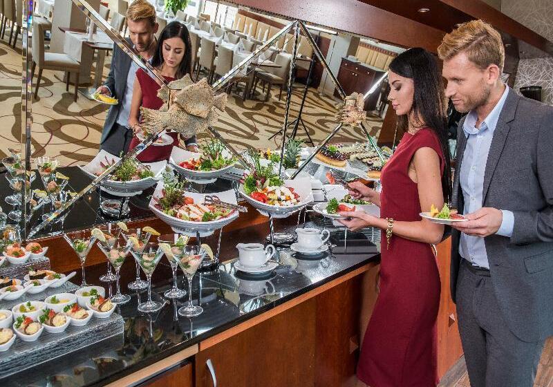 Airport Hotel Okęcie