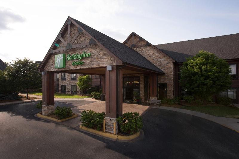 Отель Holiday Inn St. Paul Northeast Lake Elmo, An Ihg