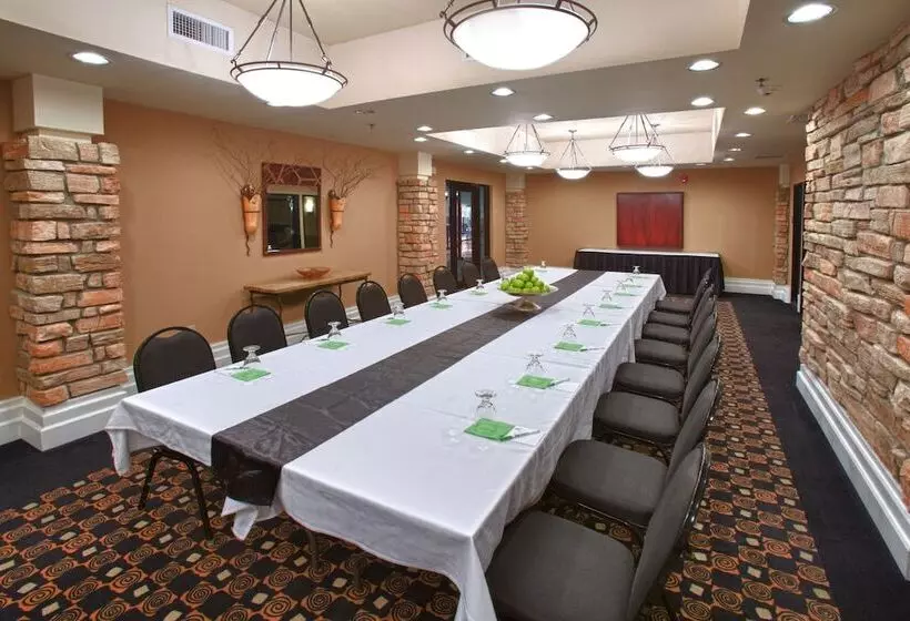 Hotelli Holiday Inn St. Paul Northeast   Lake Elmo, An Ihg