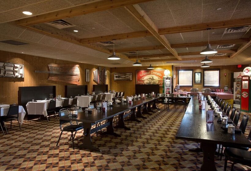 Отель Holiday Inn St. Paul Northeast Lake Elmo, An Ihg