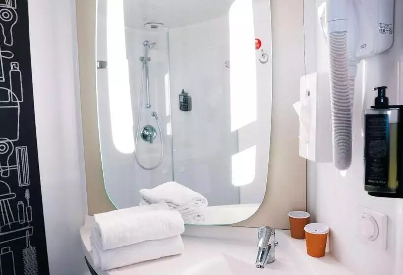 هتل Ibis Caen Porte De Bretagne