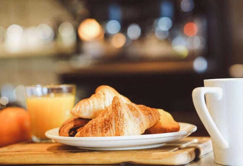 هتل Ibis Caen Porte De Bretagne