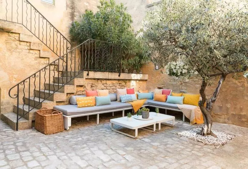 فندق Le Vieux Castillon