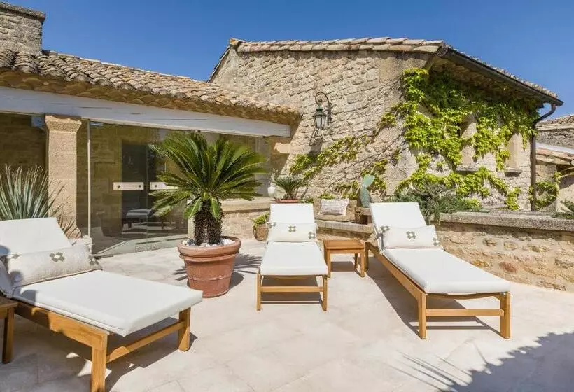 فندق Le Vieux Castillon