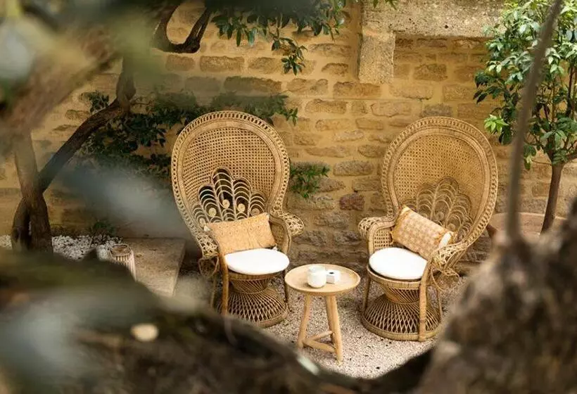 فندق Le Vieux Castillon