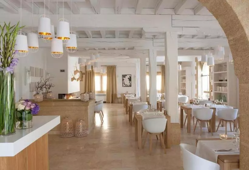 فندق Le Vieux Castillon