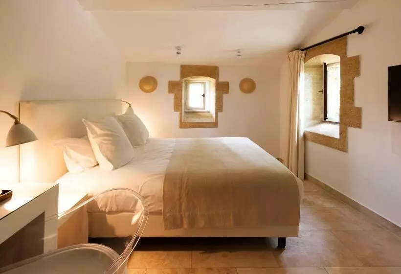 فندق Le Vieux Castillon