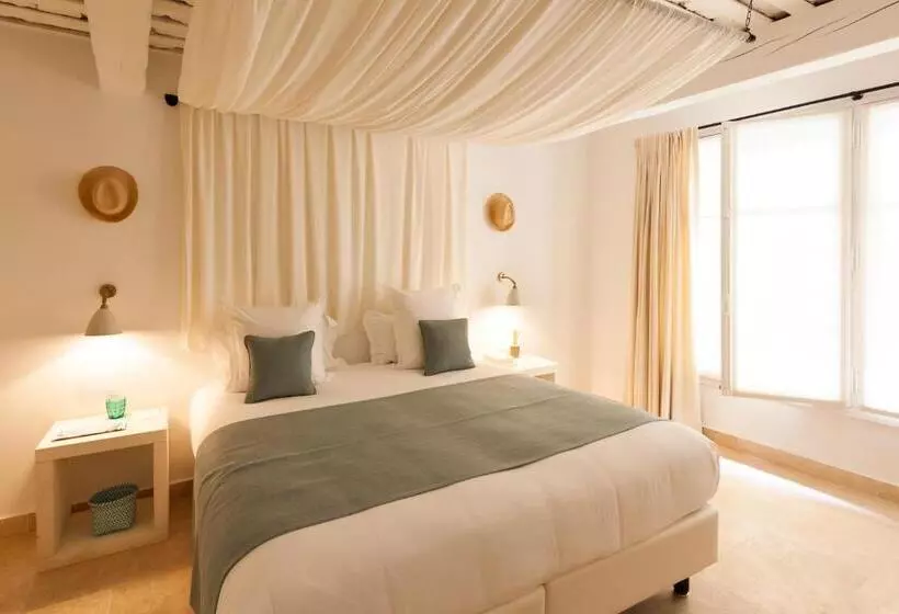 فندق Le Vieux Castillon