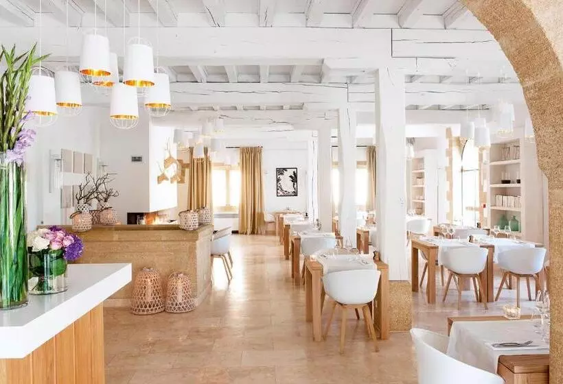 فندق Le Vieux Castillon