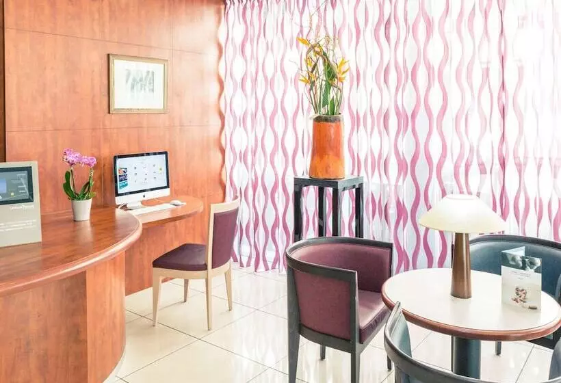 호텔 Mercure Béziers