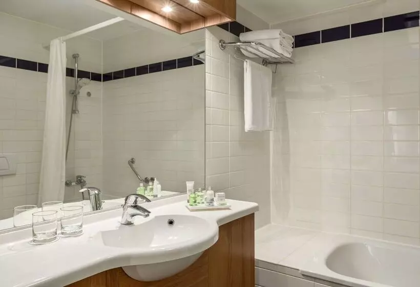 Avani Museum Quarter Amsterdam Hotel   Previously NH Amsterdam Museum Quarter