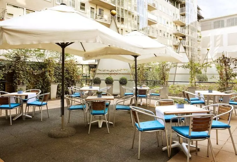 Avani Museum Quarter Amsterdam Hotel   Previously NH Amsterdam Museum Quarter