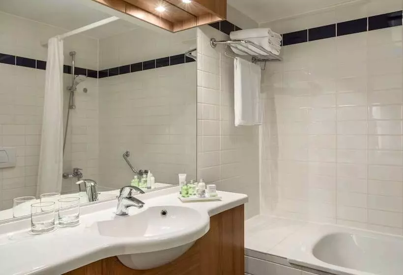 Avani Museum Quarter Amsterdam Hotel   Previously NH Amsterdam Museum Quarter