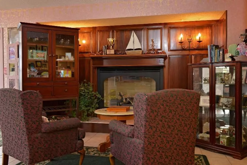 호텔 Our Guest Inn And Suites Downtown