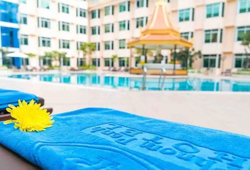 Отель Phnom Penh