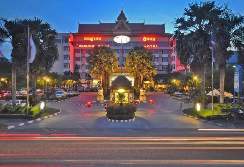 Отель Phnom Penh