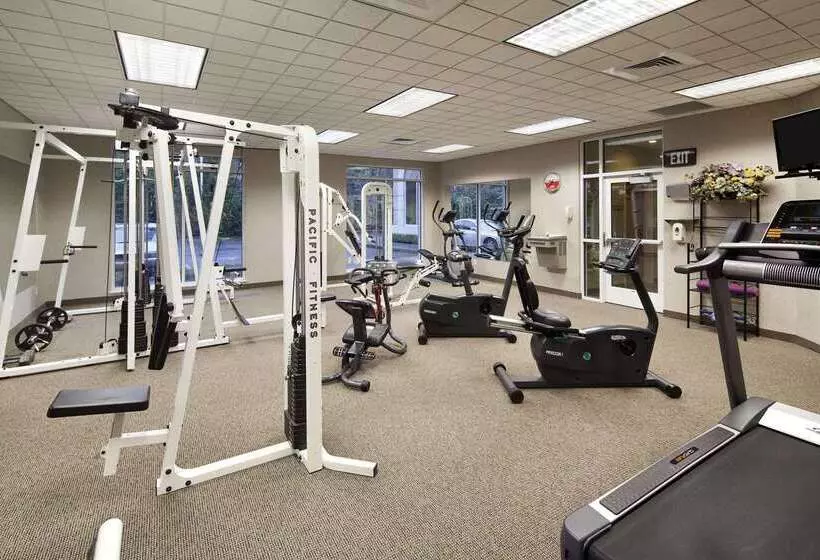 هتل Ramada By Wyndham Olympia