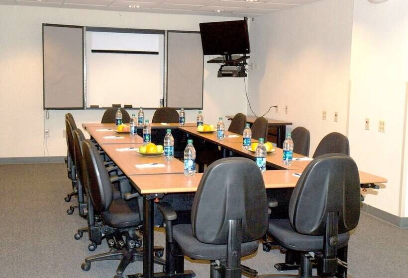 فندق Sonesta Simply Suites Chicago O'hare Airport