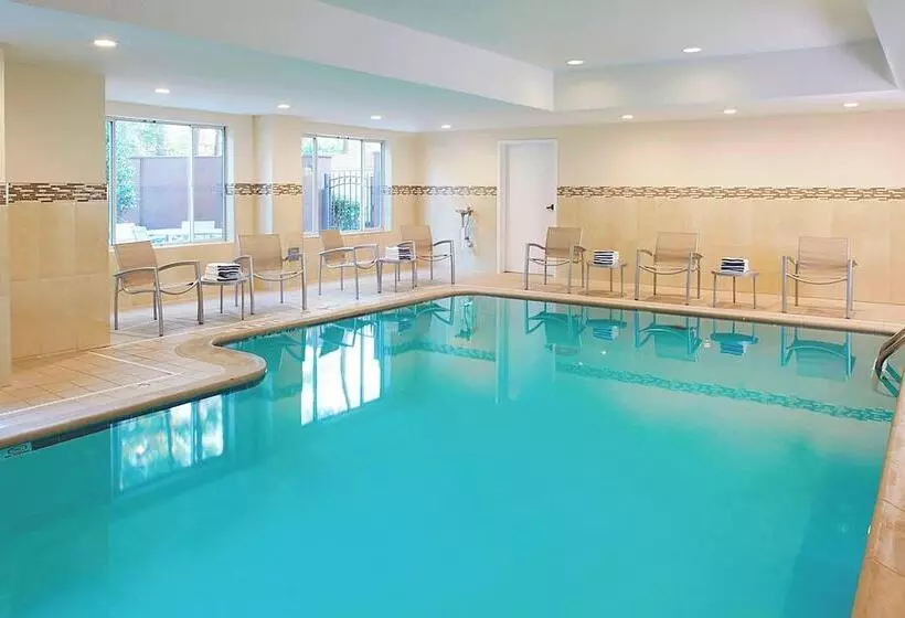 בית מלון כפרי Springhill Suites By Marriott Atlanta Six Flags