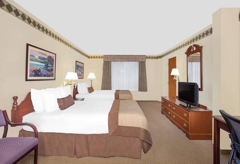 Отель Wingate By Wyndham Green Bay