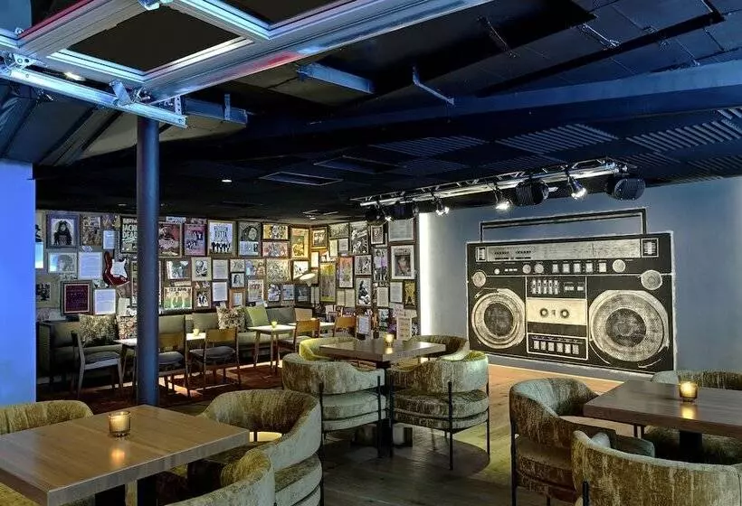 هتل Ziggy Los Angeles