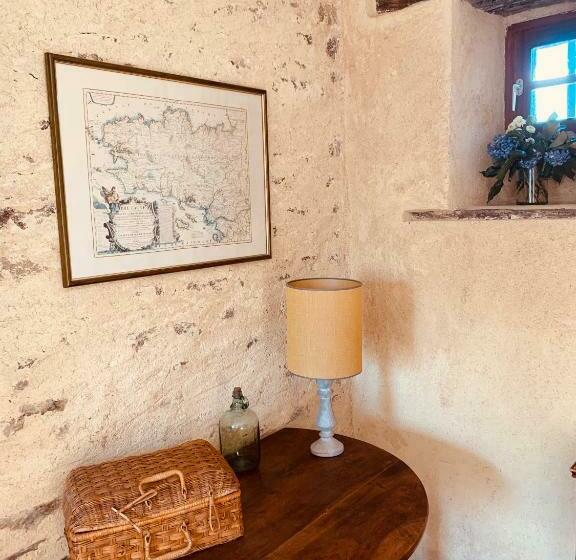 Bed and Breakfast Le Domaine De Coat Rogan, La Chambre Du Tregor