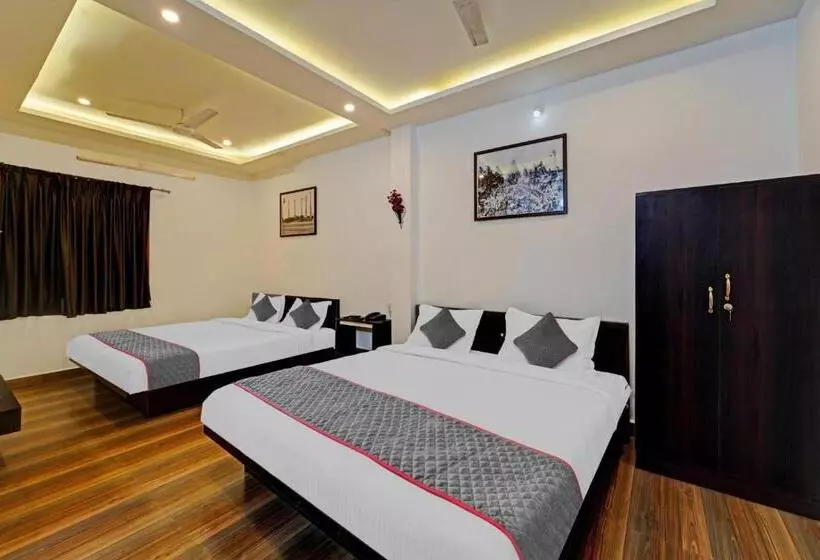 Aamiaismajoitus (B&B) Super Townhouse Vanur Near Auroville Beach Formerly De Heritage